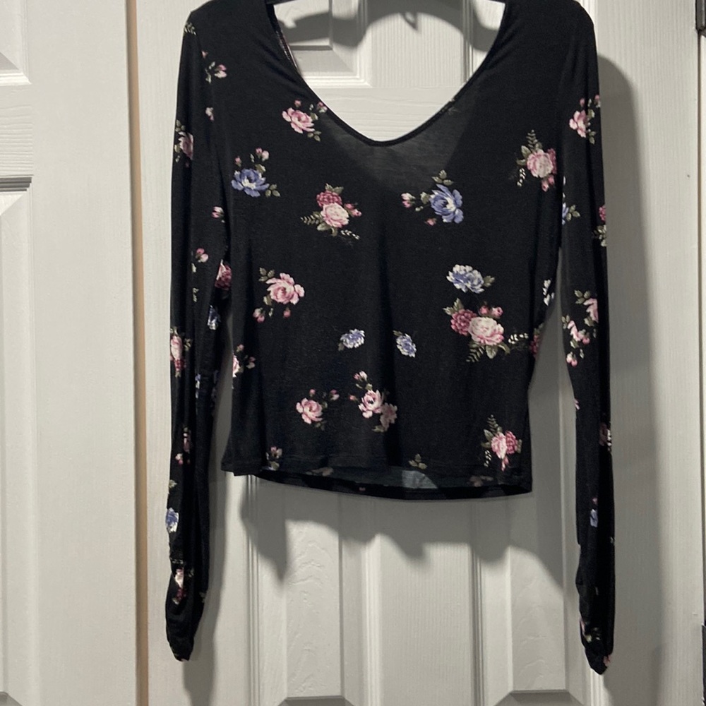 Cropped top by Garage